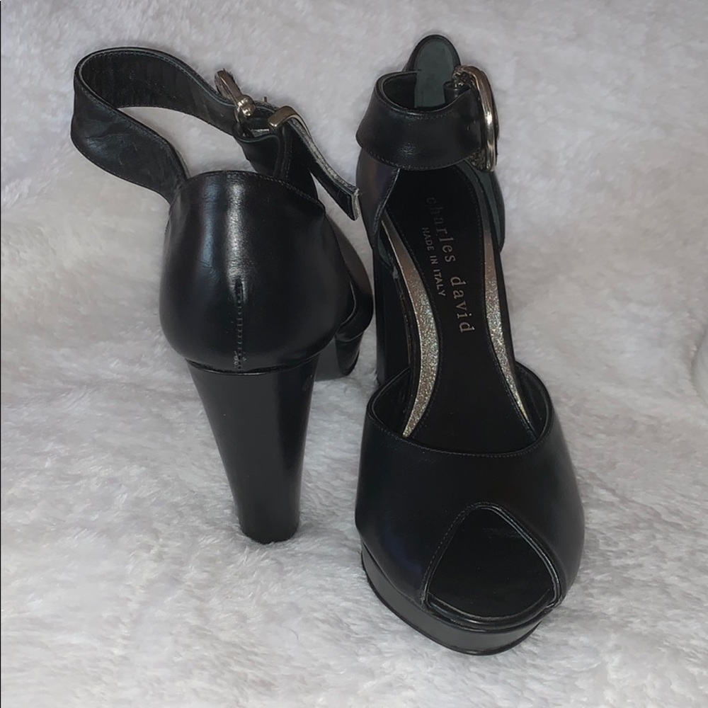 BNWOT Charles David Platform Peep Toe Heel